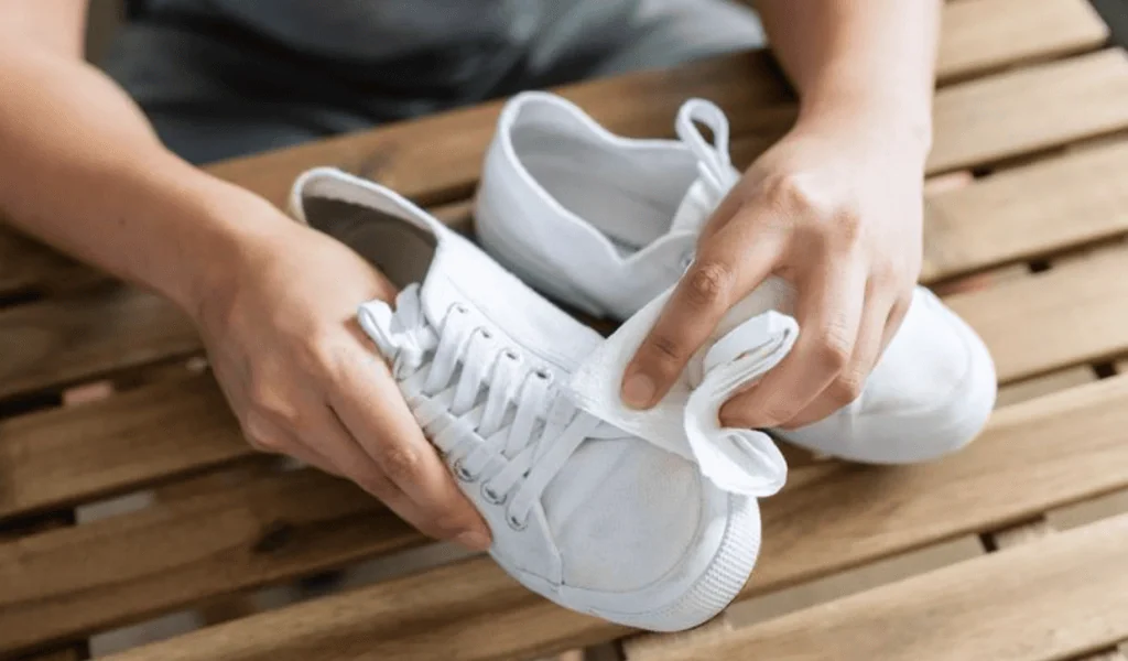 How to hand wash sneakers?